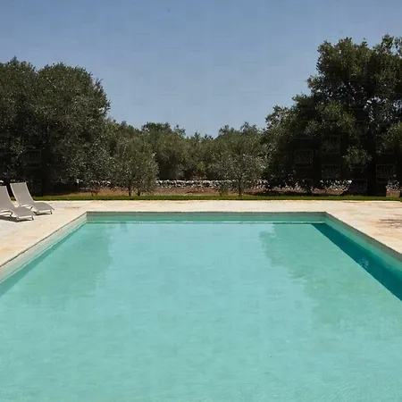 Helloapulia Masseria Terrarossa Апартаменты *