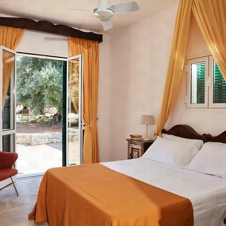 Апартаменты Helloapulia Masseria Terrarossa Монополи